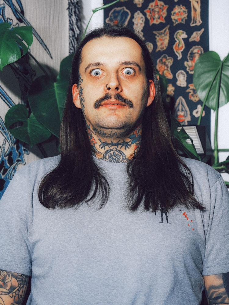 EASYTATTOO Vienna Tattoo Studio Wien Artist Lukasz Stolen Days